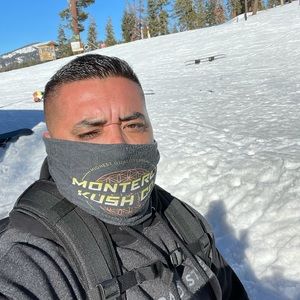 Meet your Posher, Johnny